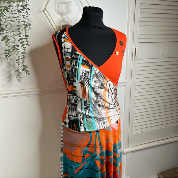 Save the Queen abstract print asymmetric hem midi wrap dress - Picture 5 of 8